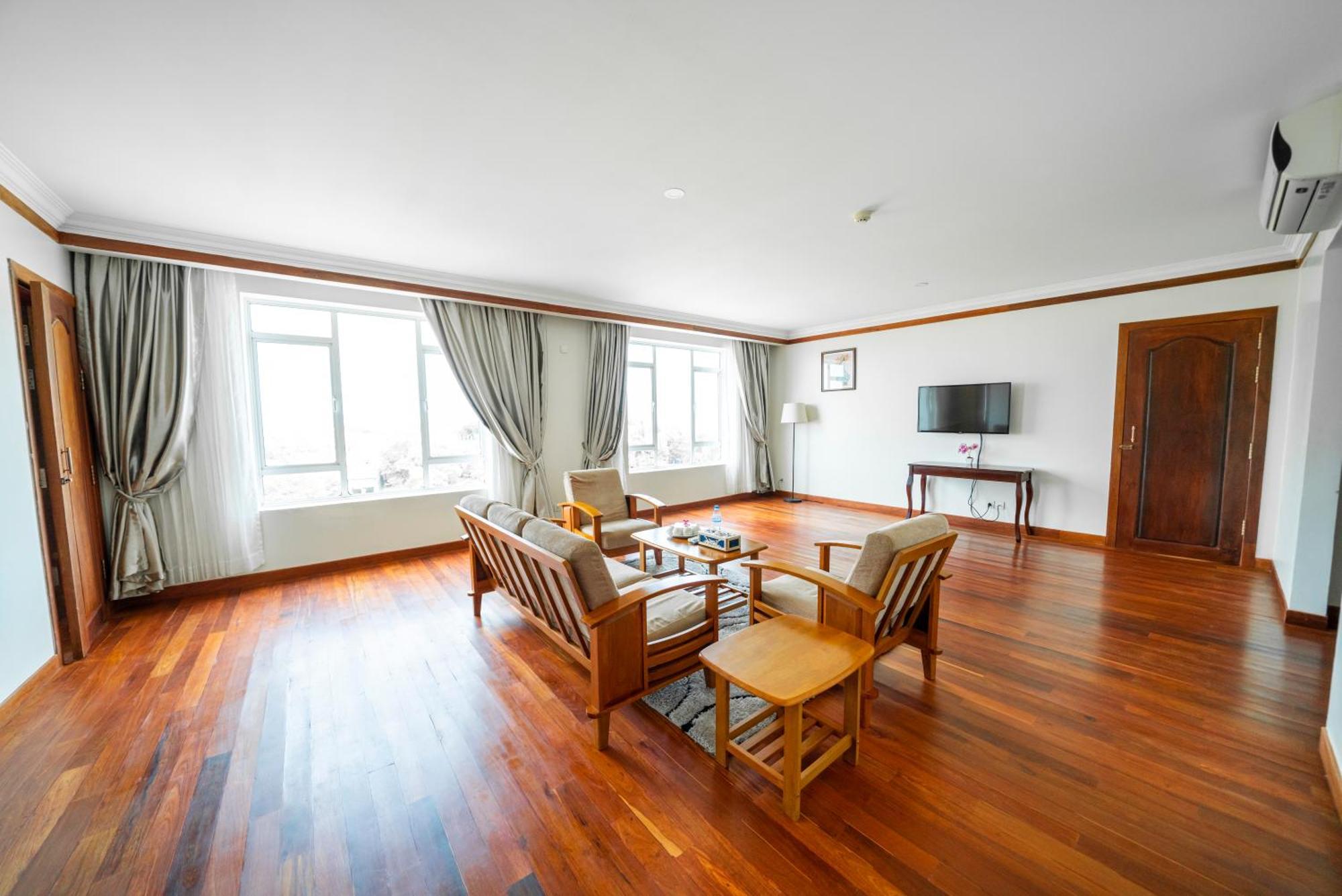 Pursat Riverside Hotel & Spa Εξωτερικό φωτογραφία