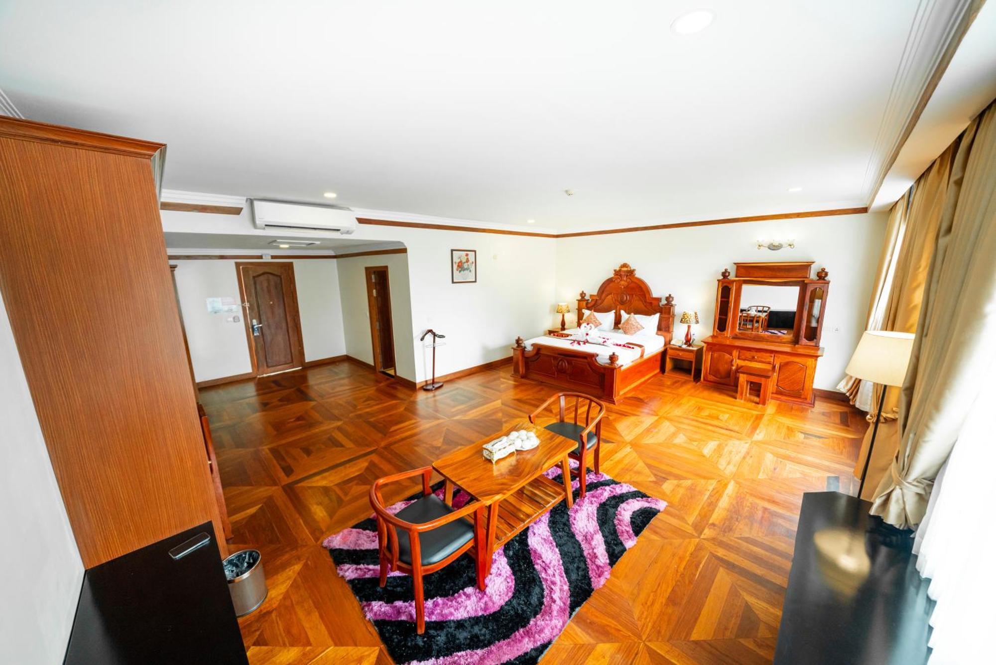 Pursat Riverside Hotel & Spa Εξωτερικό φωτογραφία
