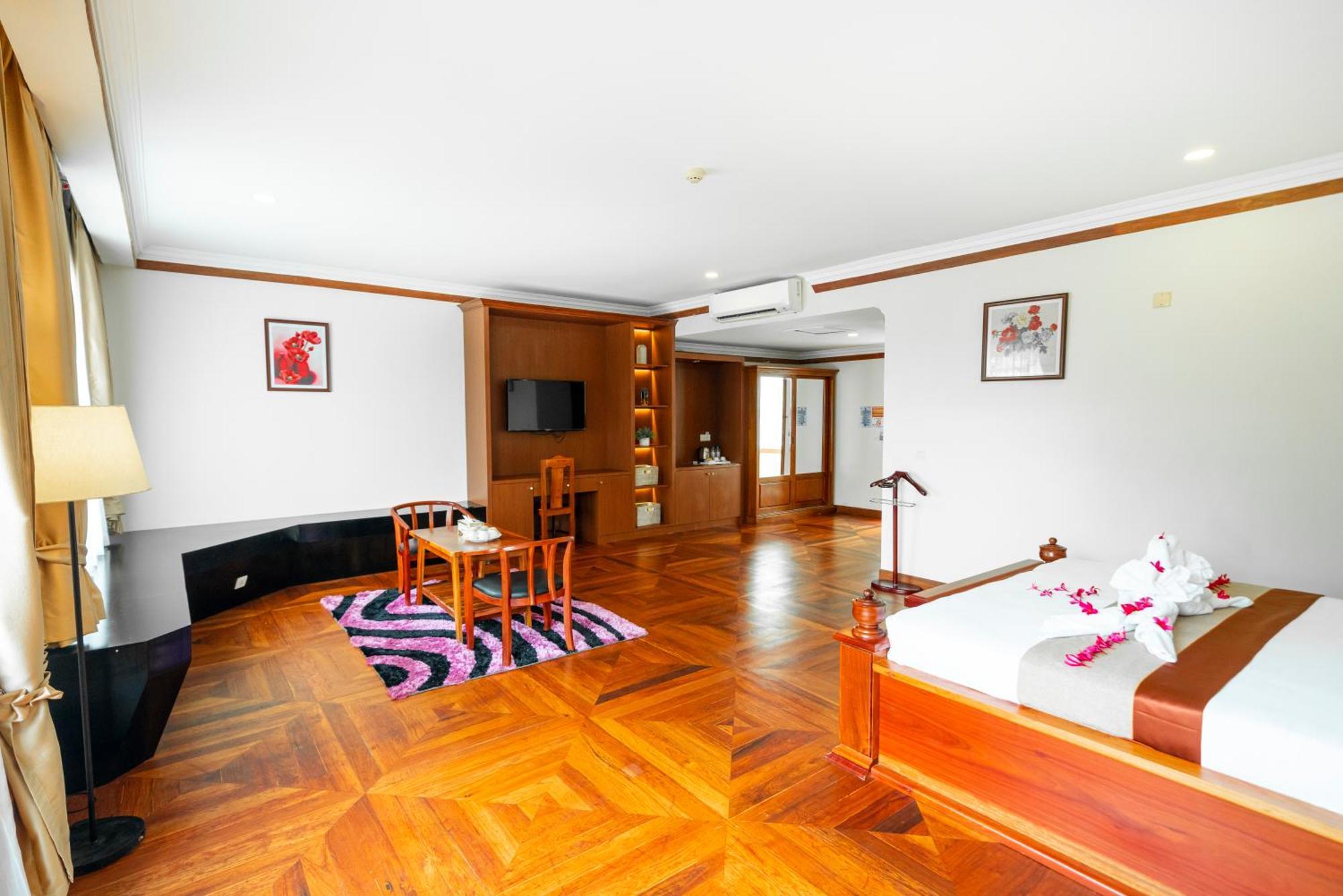 Pursat Riverside Hotel & Spa Εξωτερικό φωτογραφία